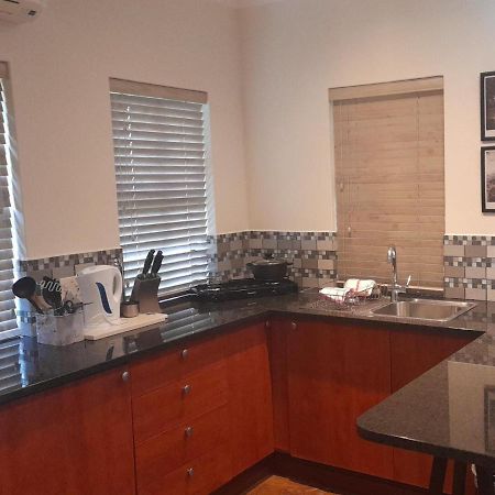 Paddabult Self Catering Cottages Paarl Esterno foto