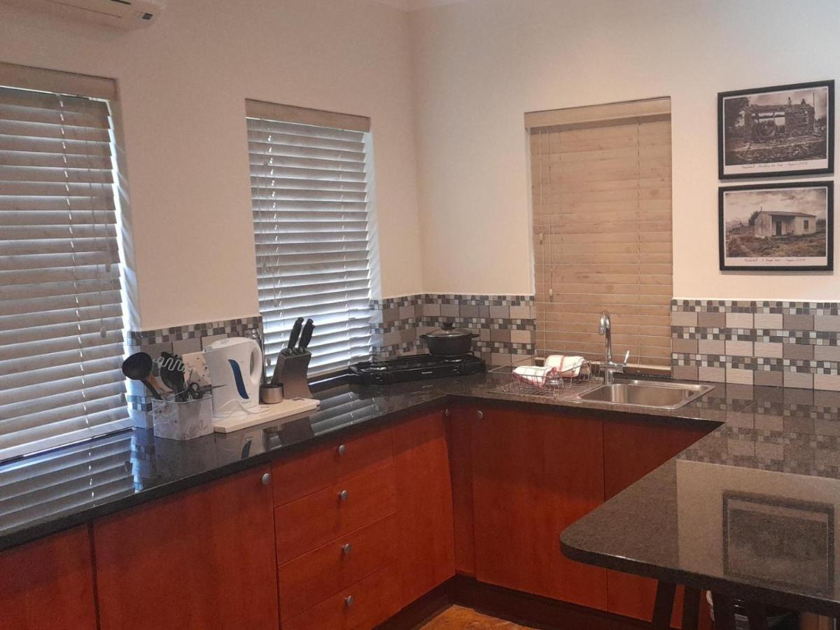 Paddabult Self Catering Cottages Paarl Esterno foto