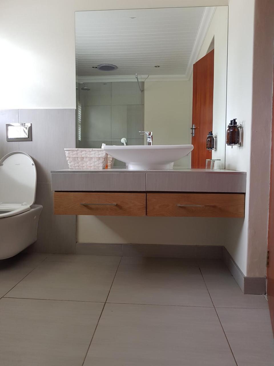 Paddabult Self Catering Cottages Paarl Esterno foto